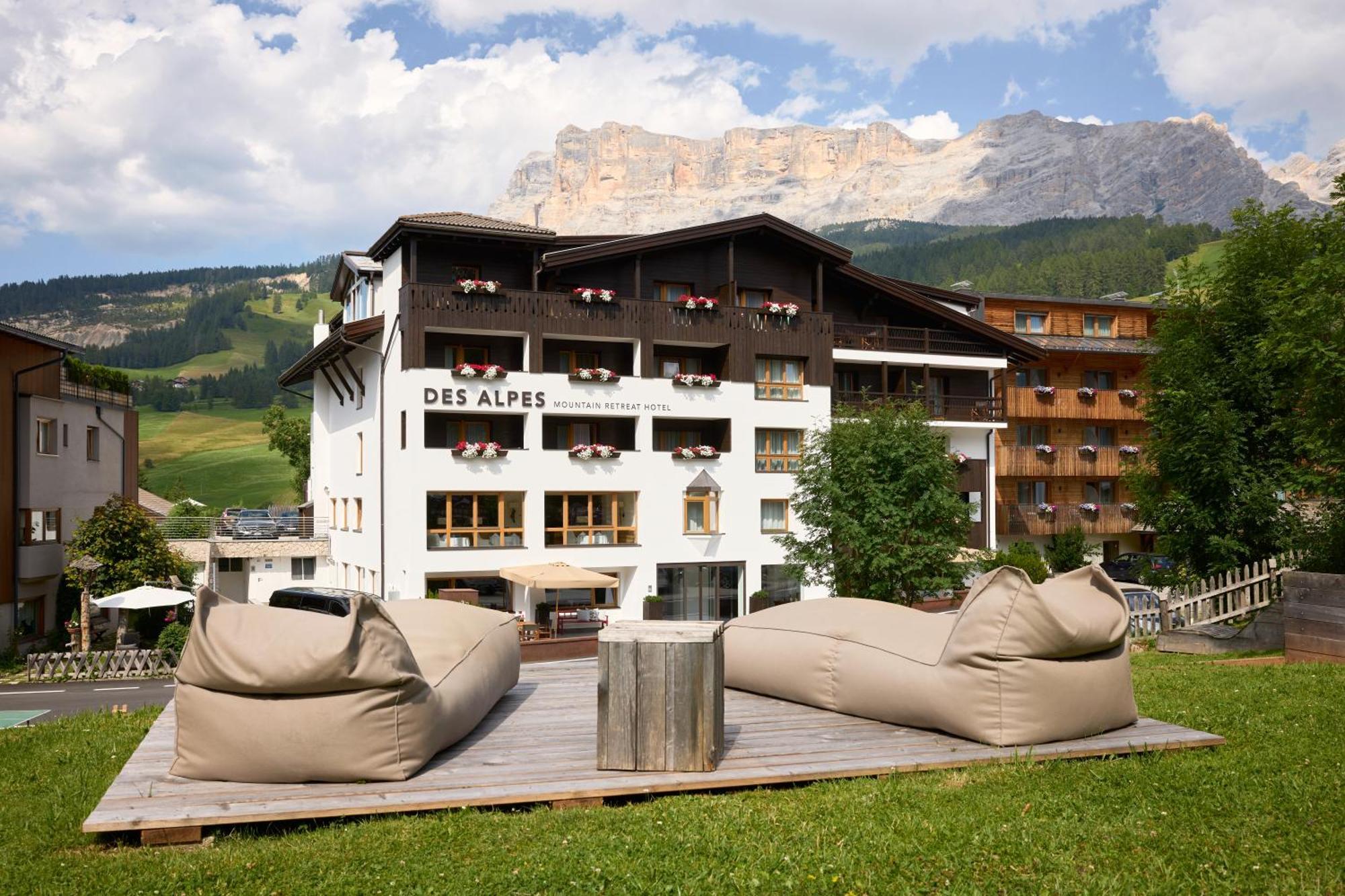 לה וילה Hotel Des Alpes מראה חיצוני תמונה
