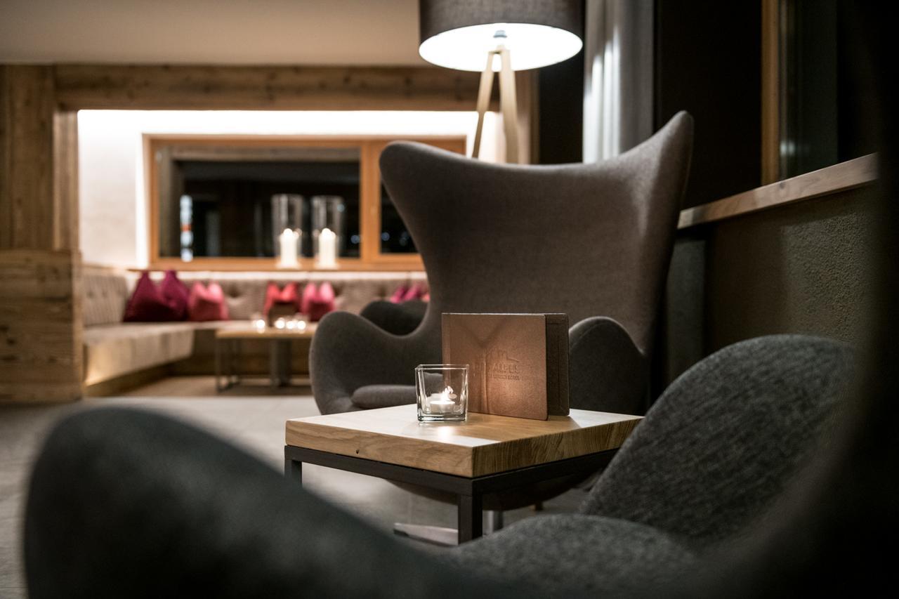 לה וילה Hotel Des Alpes מראה חיצוני תמונה