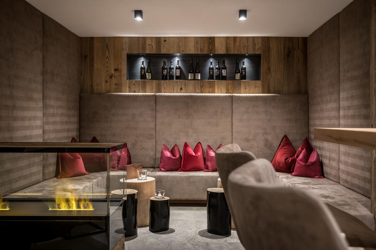 לה וילה Hotel Des Alpes מראה חיצוני תמונה